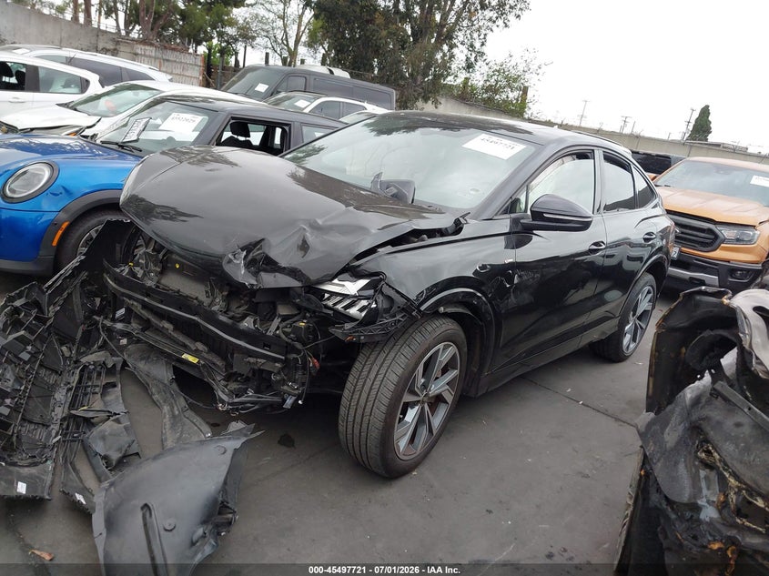 Vin: wa122bfz0pp060490, lot: 45995919, audi q4 sportback e-tron premium 50 quattro 20232