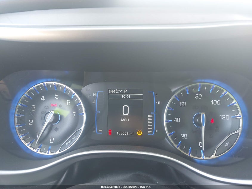 2020 CHRYSLER PACIFICA auction photo 7