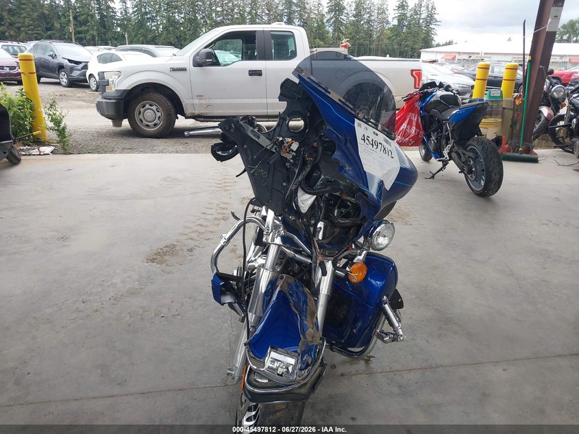 HARLEY-DAVIDSON FLHTCU 2010