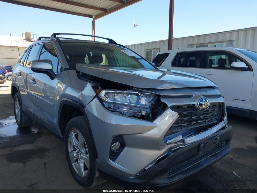 2019 TOYOTA RAV4 XLE