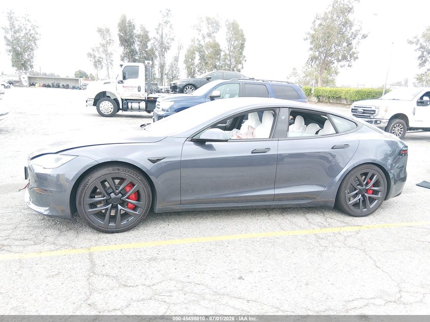 TESLA MODEL S - zdjęcie 15