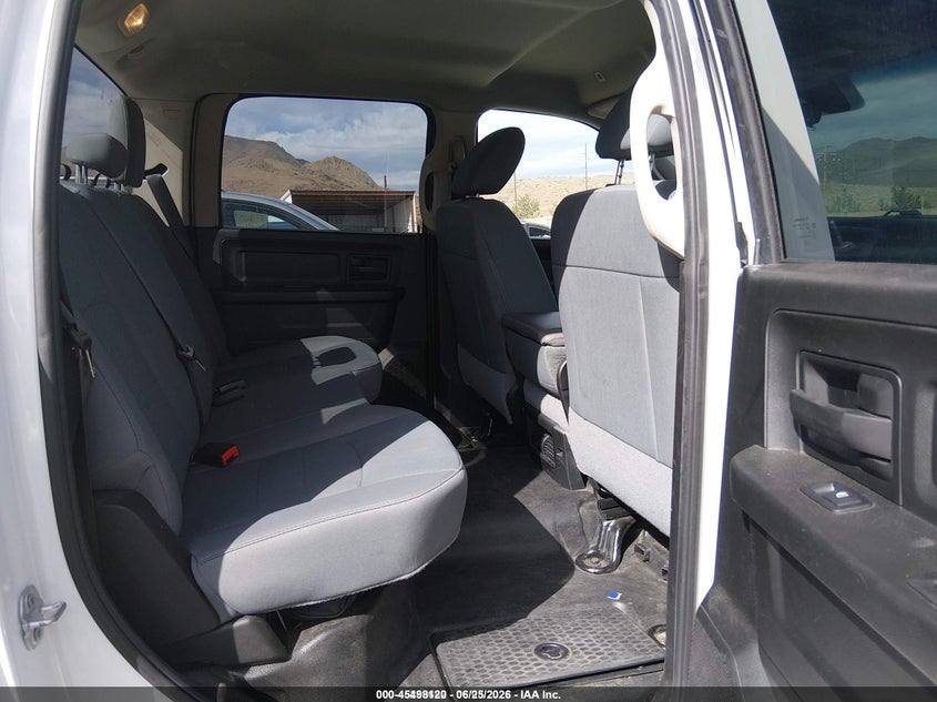 2019 RAM 1500 CLASSIC auction photo 8