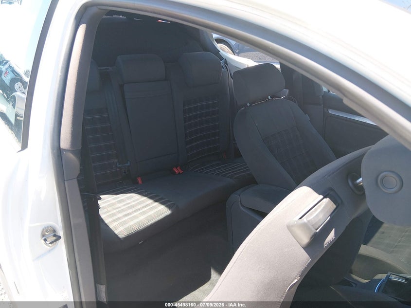 2006 Volkswagen Gti 2-Door VIN: WVWEV71K16W093875 Lot: 45498160