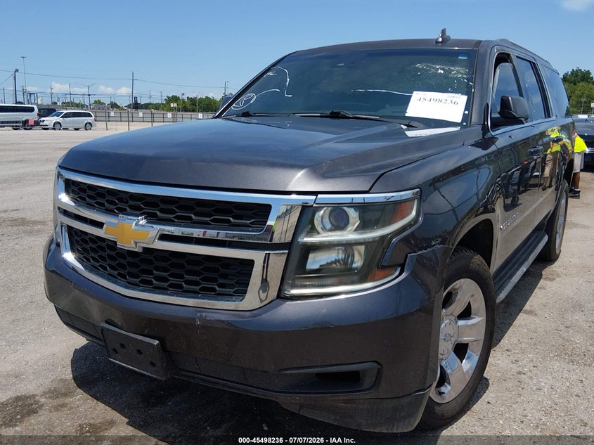 2017 CHEVROLET SUBURBAN auction photo 2