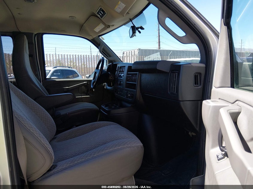 2020 Chevrolet Express Passenger Rwd 3500 Extended Wheelbase Ls VIN: 1GAZGNFP7L1237547 Lot: 45498253