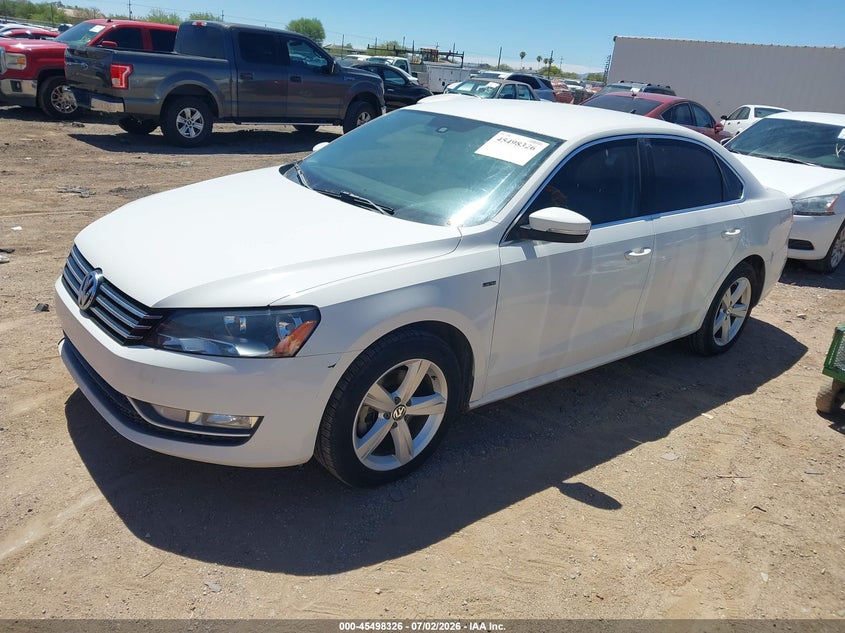 2015 VOLKSWAGEN PASSAT auction photo 2