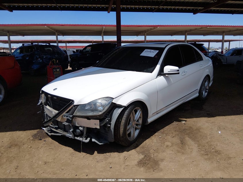 MERCEDES-BENZ C 250 2014 VIN WDDGF4HB1EA962678