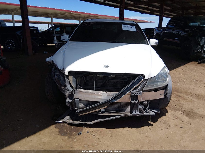 MERCEDES-BENZ C 250 2014 VIN WDDGF4HB1EA962678
