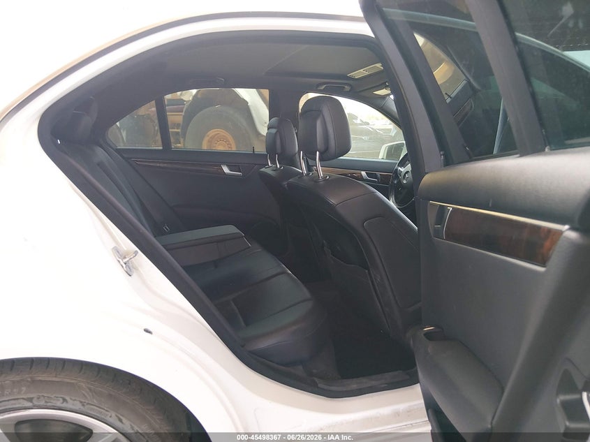 MERCEDES-BENZ C 250 2014 VIN WDDGF4HB1EA962678