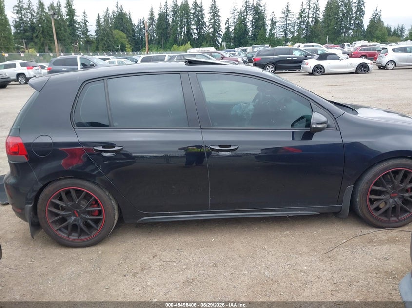 2011 Volkswagen Gti 4-Door VIN: WVWHD7AJ2BW105968 Lot: 45498406