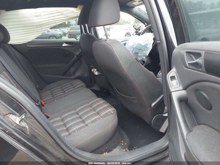 2011 Volkswagen Gti 4-Door VIN: WVWHD7AJ2BW105968 Lot: 45498406