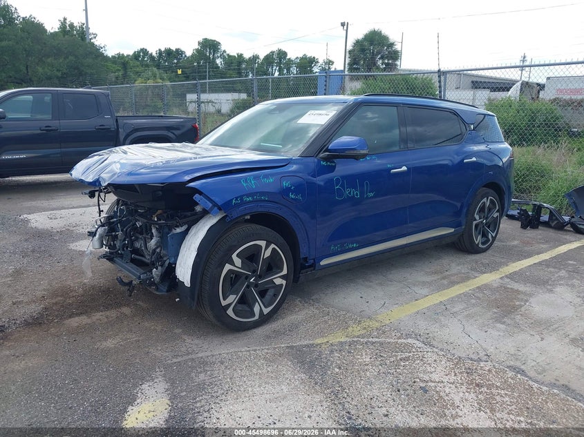 Vin: rllv2cja3rh001236, lot: 45996912, vinfast vf 9 plus 20242