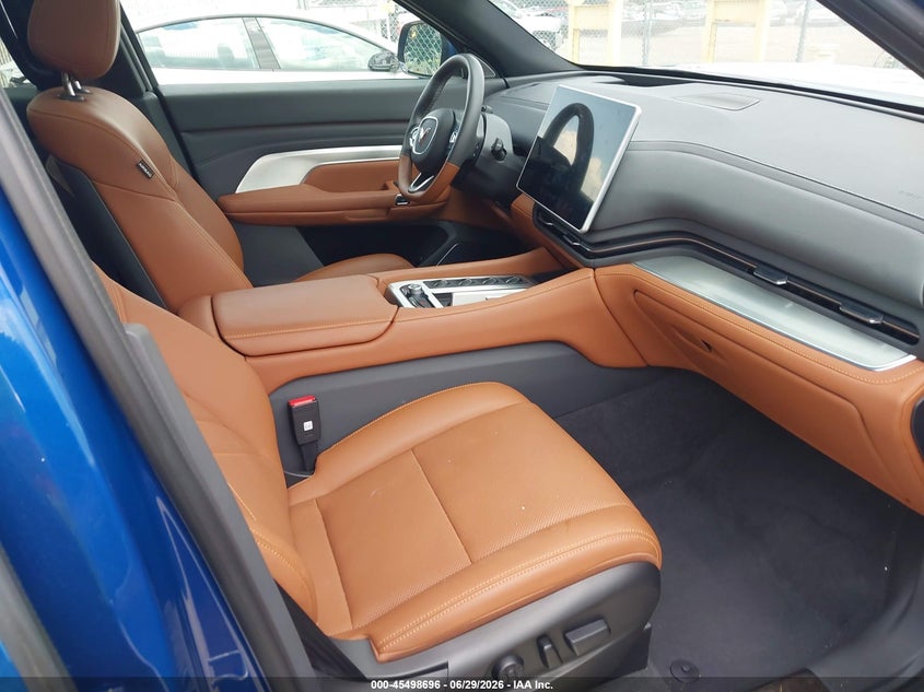 2024 VINFAST VF 9 auction photo 5