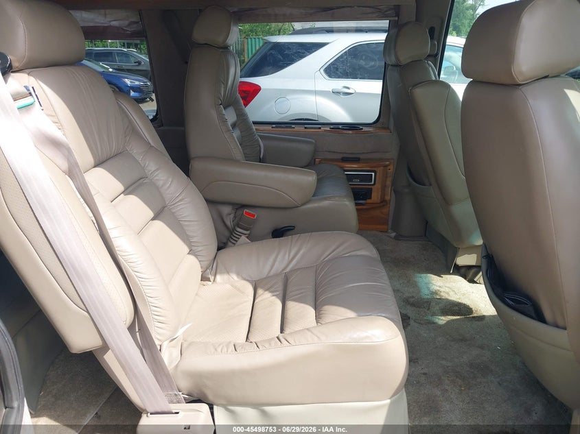 2003 GMC SAFARI auction photo 8