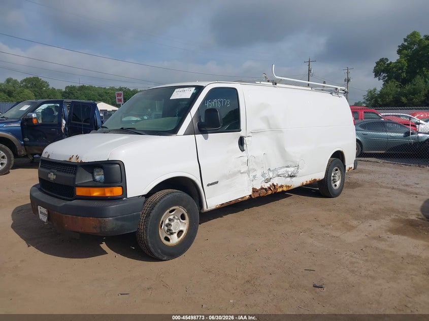 2006 Chevrolet Express, Left Side, IAAI, VIN 1GCHG39U661109622 — photo 2