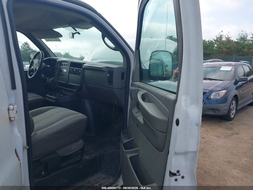 2006 CHEVROLET EXPRESS CARGO VAN auction photo 5