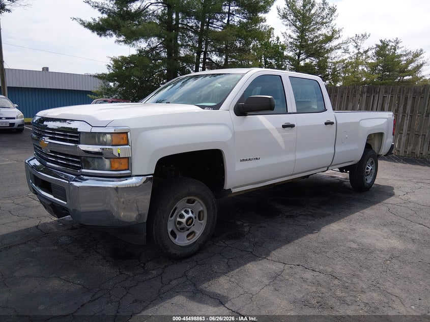 2015 CHEVROLET SILVERADO 2500HD BUILT AFTER AUG 14 auction photo 2