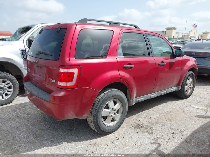 Vin: 1fmcu0dg6cka23604, lot: 45997105, ford escape xlt 20124