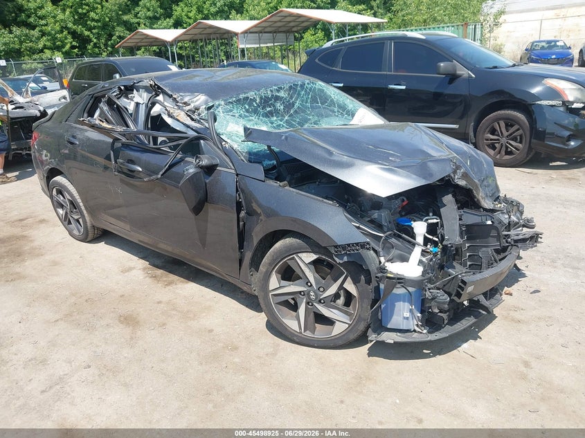 2023 HYUNDAI ELANTRA auction photo 1