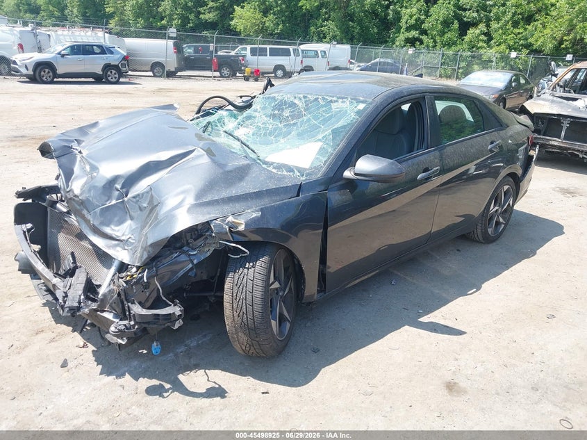 2023 HYUNDAI ELANTRA auction photo 2
