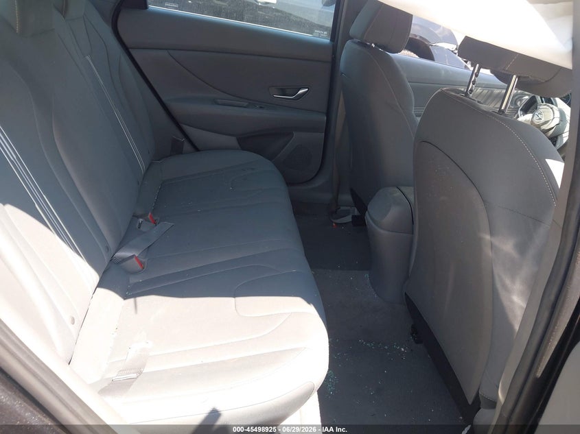 2023 HYUNDAI ELANTRA auction photo 8
