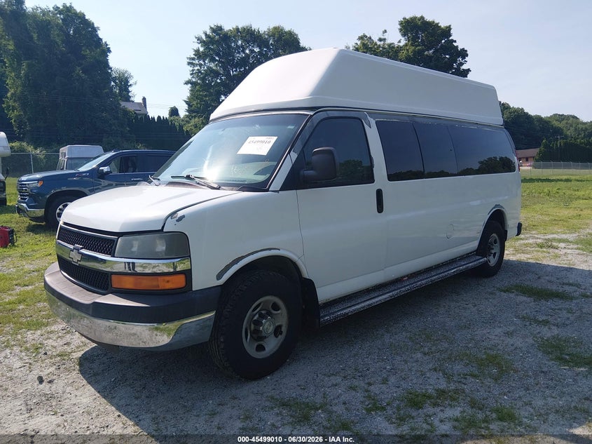 2007 CHEVROLET EXPRESS PASSENGER auction photo 2