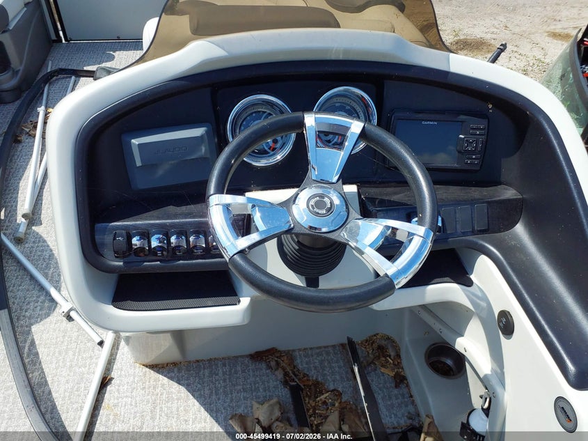 2019 TAHOE PONTOON auction photo 7