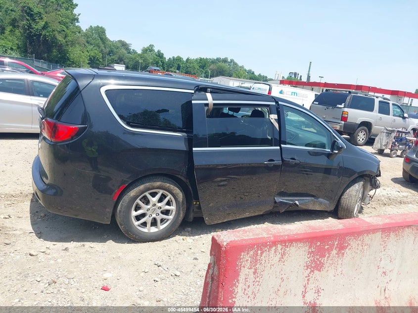 2022 Chrysler Voyager Lx VIN: 2C4RC1CG1NR211590 Lot: 45499454