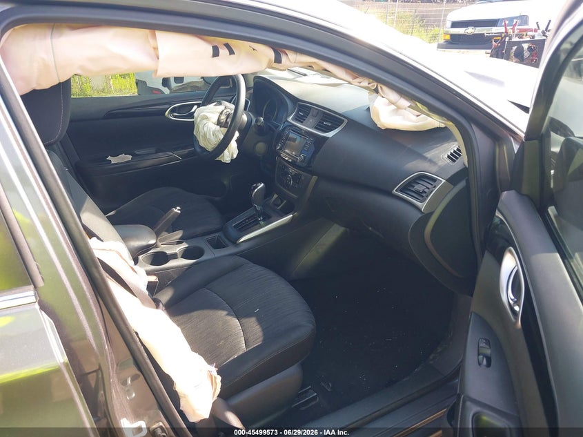 2018 NISSAN SENTRA auction photo 5
