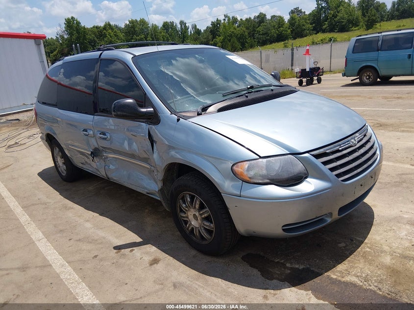 2005 Chrysler Town & Country
