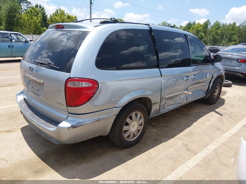 2005 CHRYSLER TOWN & COUNTRY auction photo 4