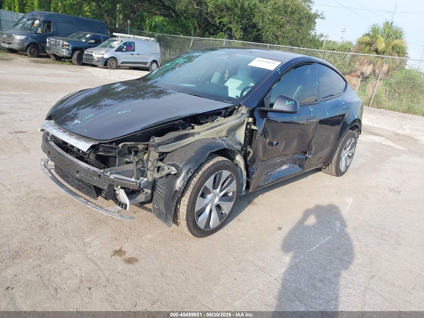 2024 TESLA MODEL Y auction photo 2