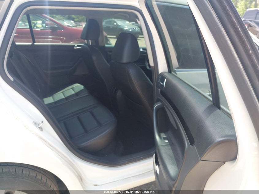2012 VOLKSWAGEN JETTA WAGON 2.0L I-4 DI, DOHC, TURBO, 140HP