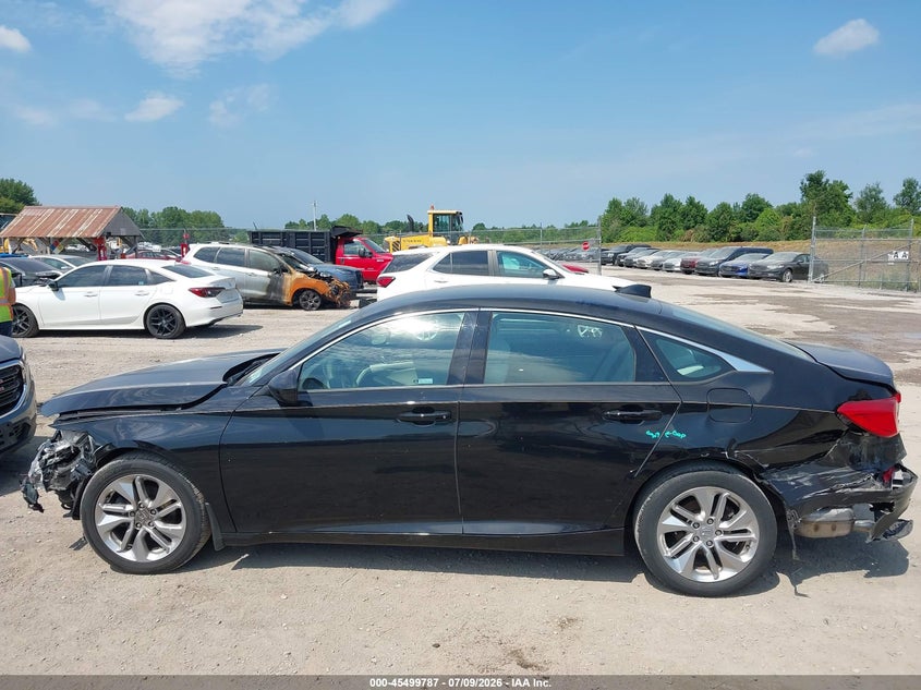 2018 HONDA ACCORD LX — Photo 15