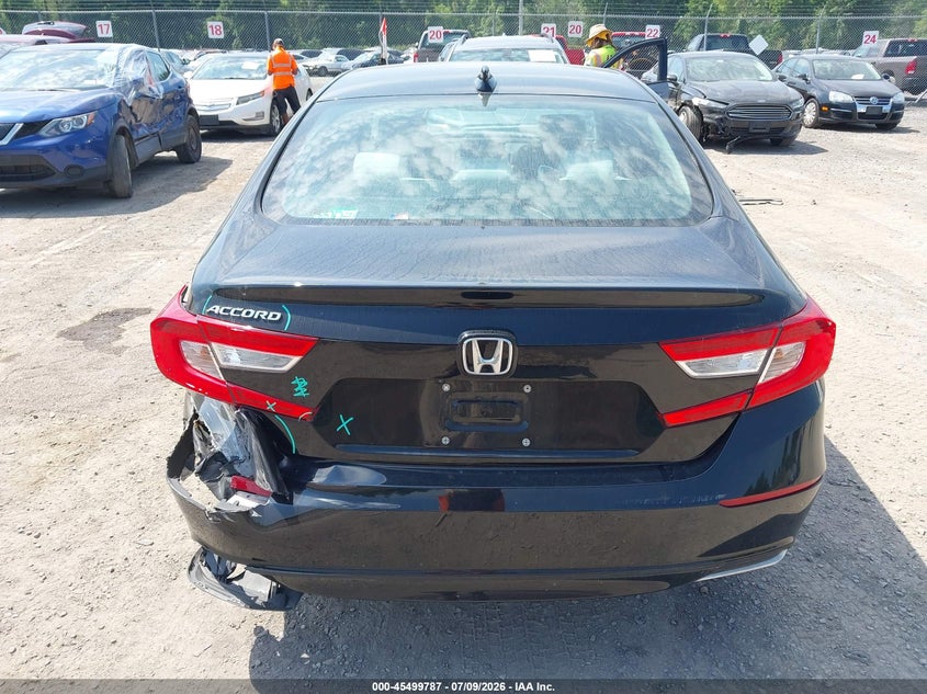 2018 HONDA ACCORD LX — Photo 17