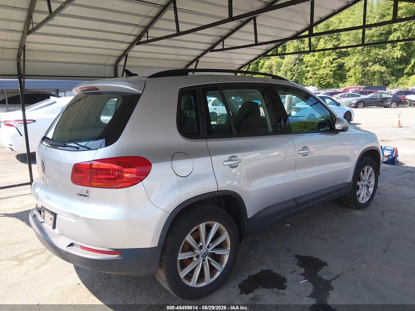 2017 VOLKSWAGEN TIGUAN auction photo 4