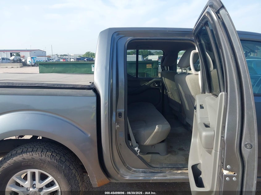 2016 NISSAN FRONTIER auction photo 8