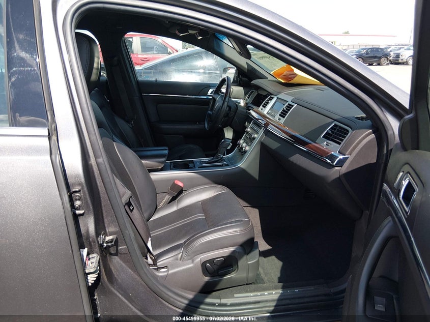 2011 LINCOLN MKS auction photo 5