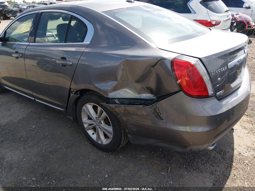2011 LINCOLN MKS auction photo 6