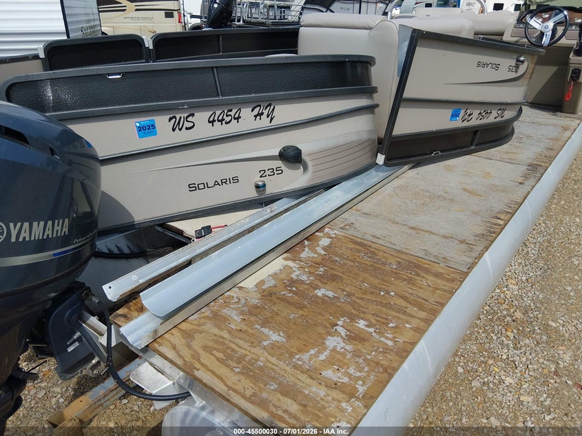 2013 PREMIER PONTOON auction photo 5