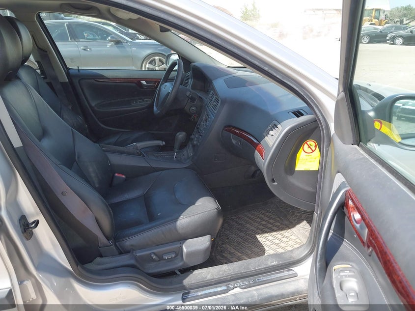 2001 VOLVO S60 auction photo 5
