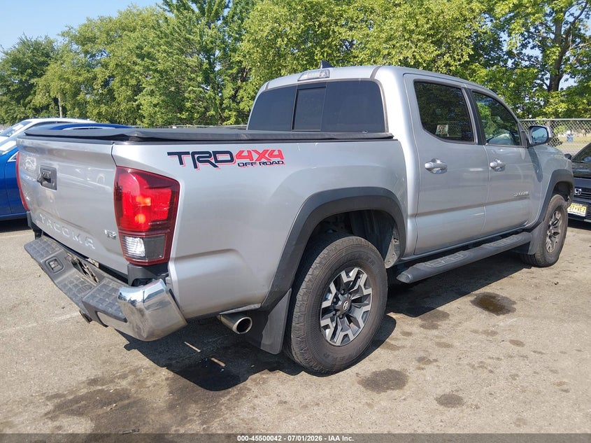 2018 TOYOTA TACOMA auction photo 4