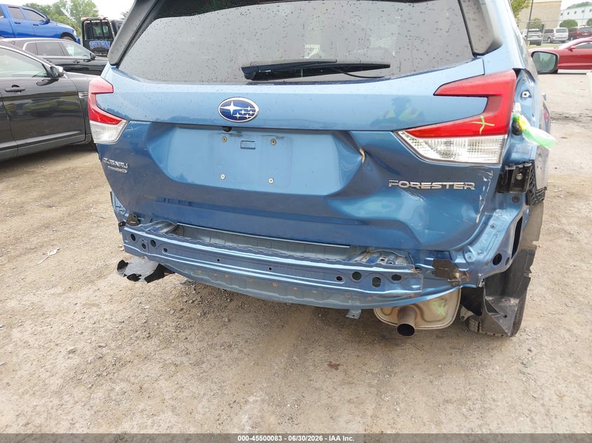 2020 SUBARU FORESTER auction photo 6