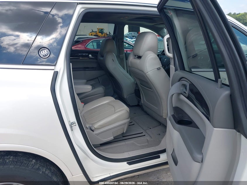 2015 BUICK ENCLAVE auction photo 8