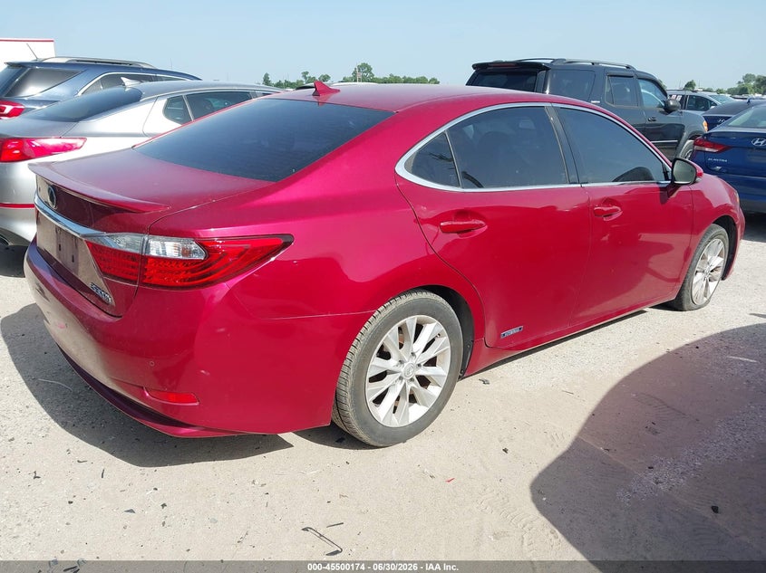 2013 LEXUS ES 300H auction photo 4