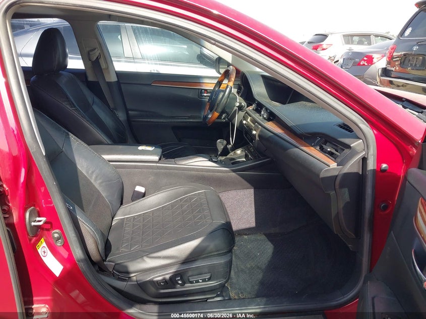 2013 LEXUS ES 300H auction photo 5