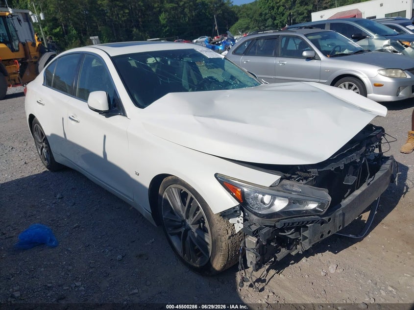 2015 Infiniti Q50