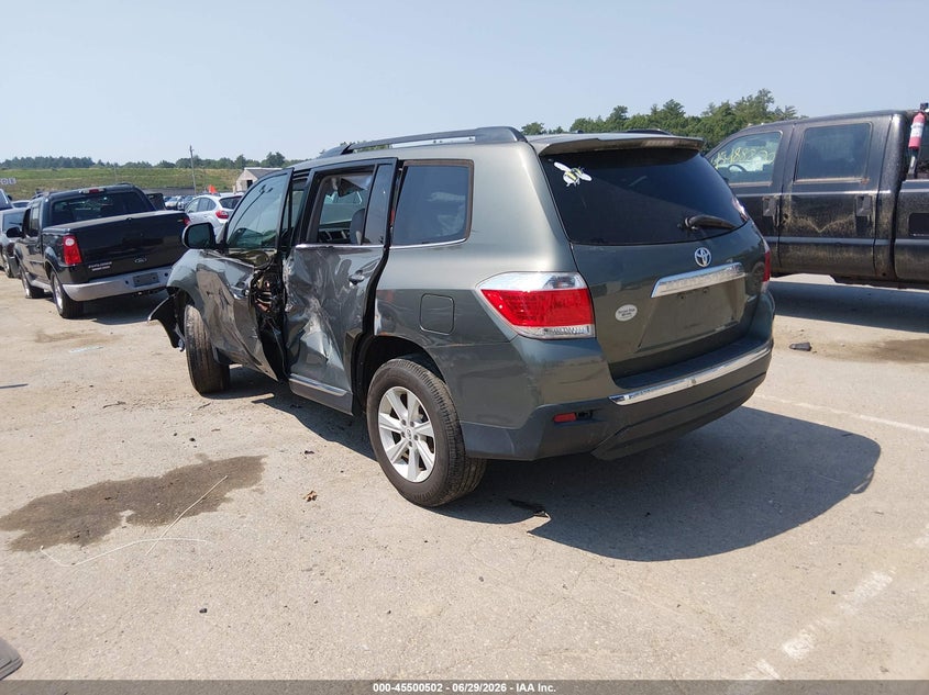 Vin: 5tdbk3eh9cs144215, lot: 45998718, toyota highlander base v6 20123