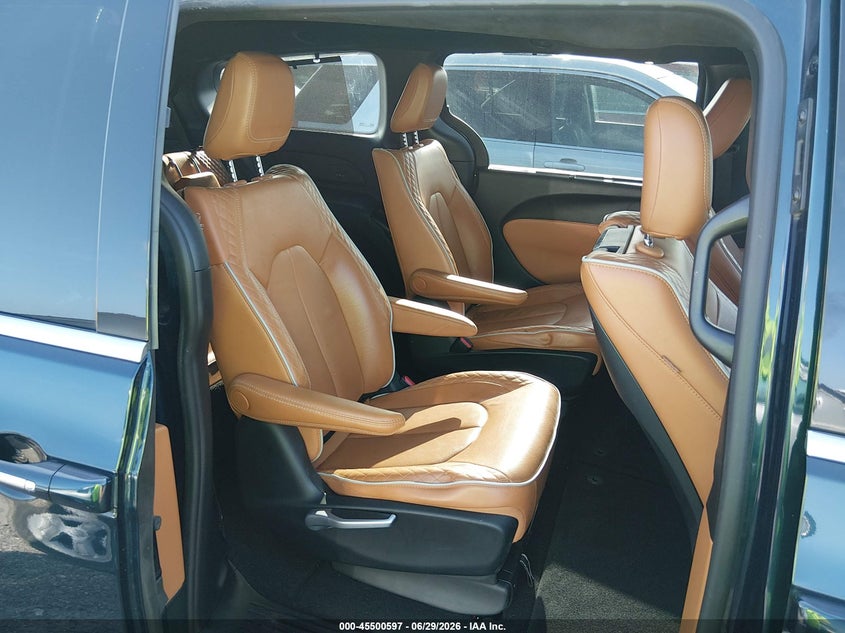 CHRYSLER PACIFICA - zdjęcie 8