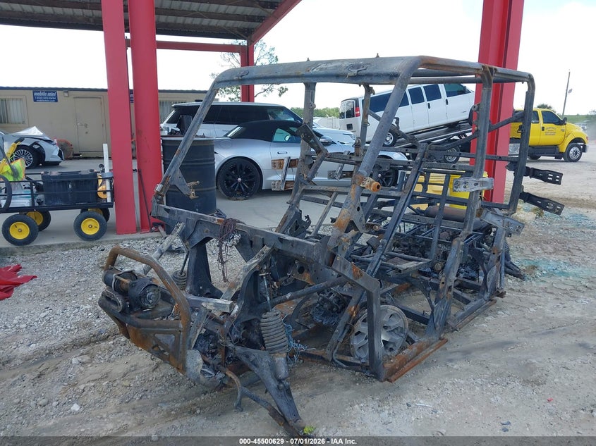 2023 CAN-AM DEFENDER MAX auction photo 2